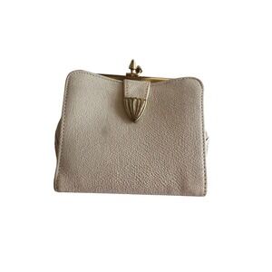 St. Thomas Wallet Beige Sahna Morocco Leather Kiss Lock Vintage Bi-fold Wallet